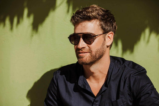 Clubmaster Future Grey solbrille med gråt stel og røgfarvede glas
